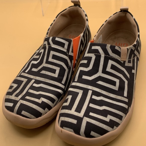 UIN Men's Thread of Maze Slip-on Casual Shoes Black/White Travel- Size 8.5 - Picture 4 of 8